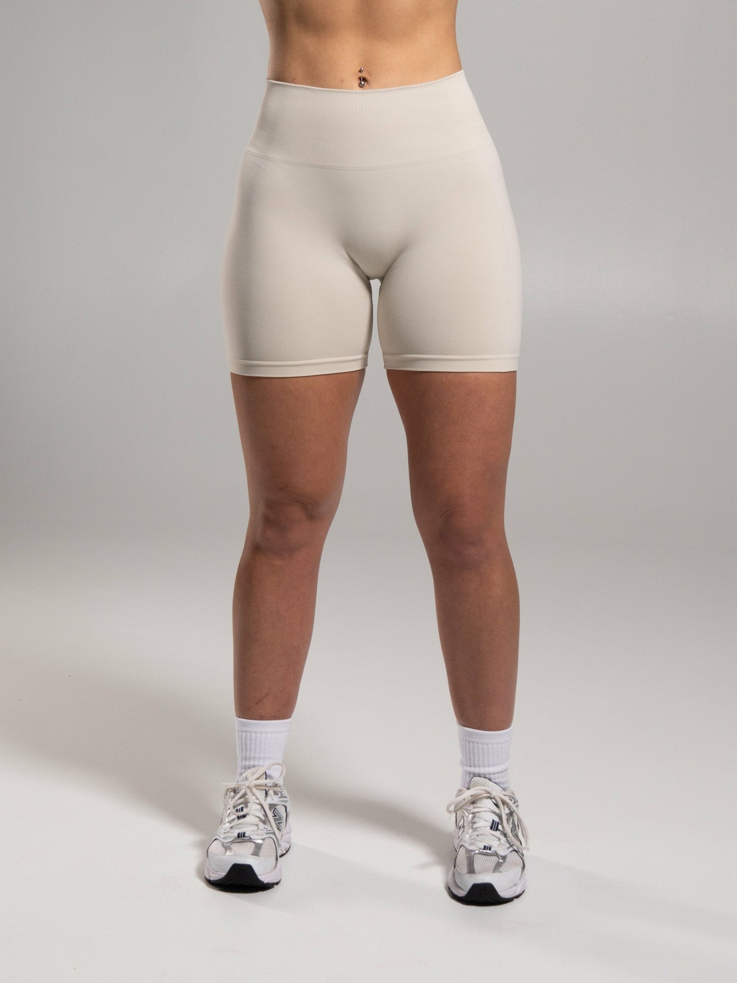 Pump Mid Rise Short - Wheat - Workout Clothes For Women | Alphalete