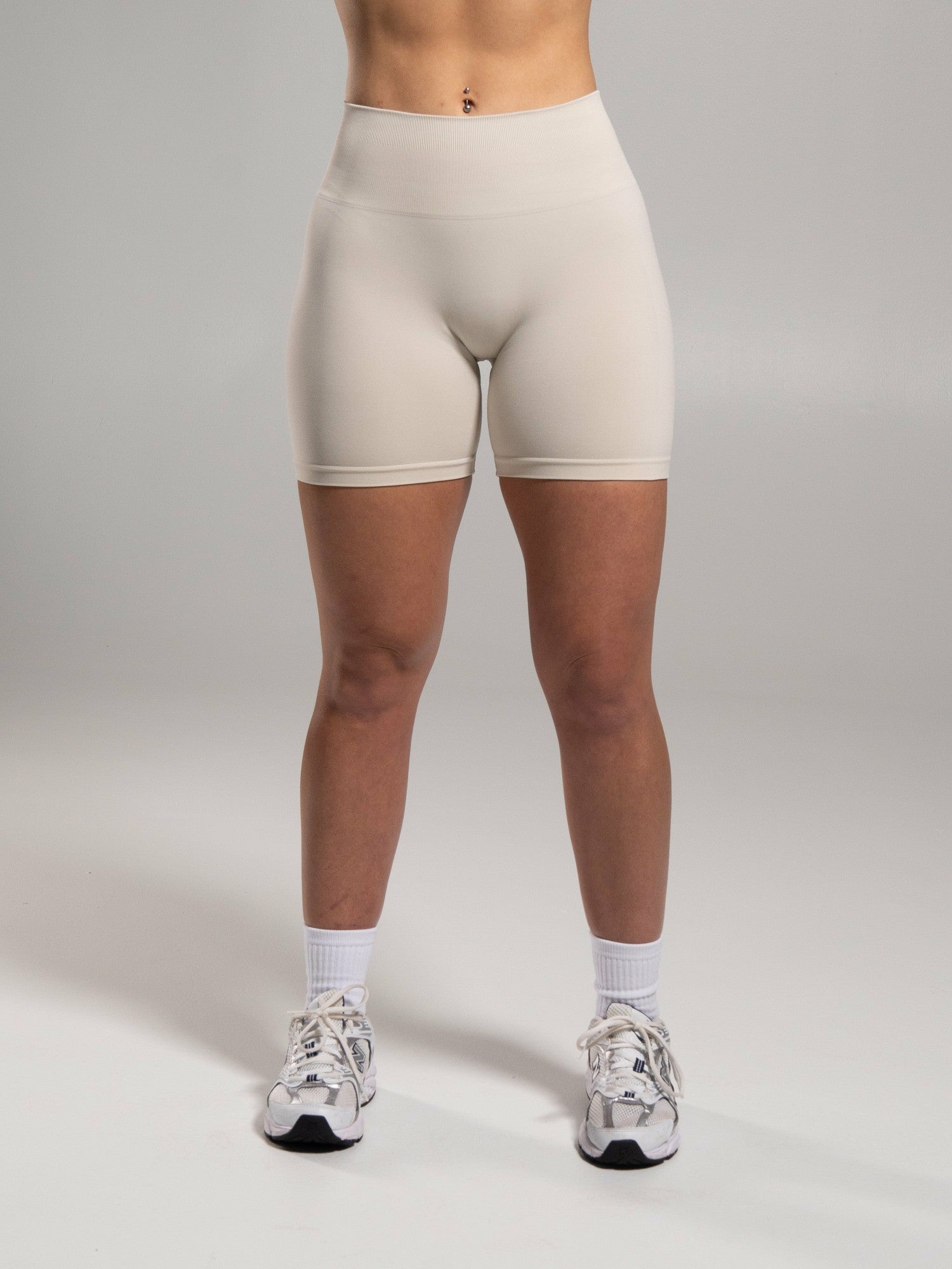 Pump Mid Rise Short - Wheat - Workout Clothes For Women | Alphalete