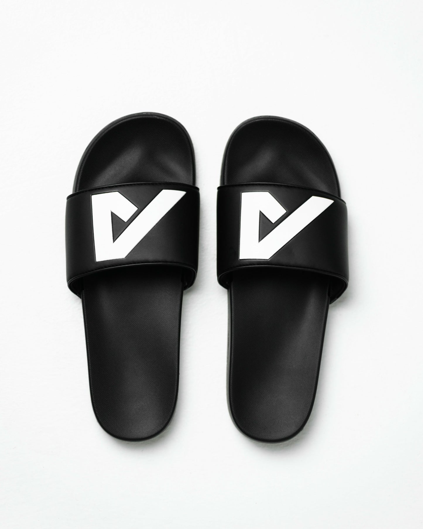 Alpha Slides - Black / White - Workout Clothes | Alphalete