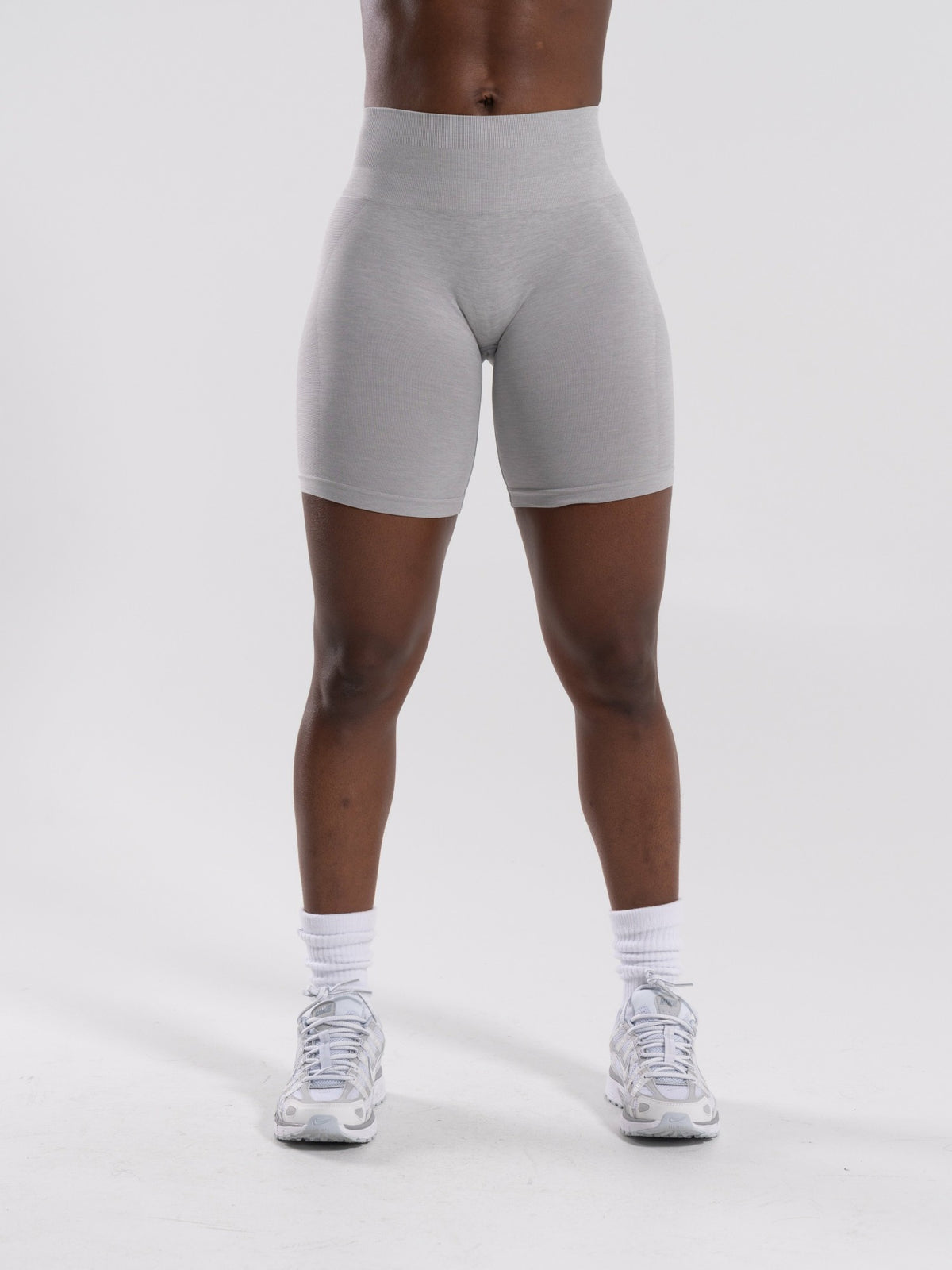 Pump Mid Rise Biker Short - LT Heather | Alphalete