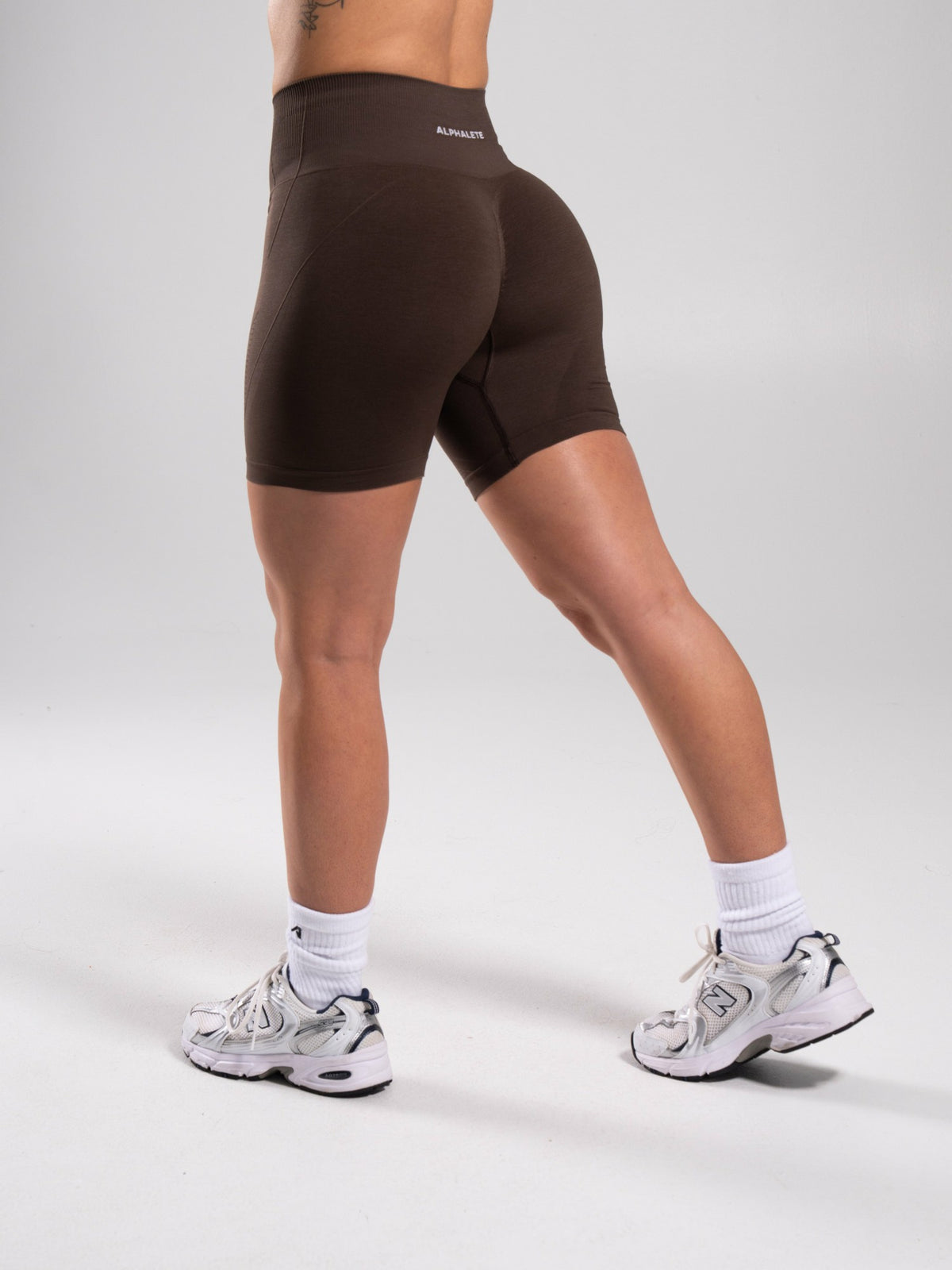 Revive High Rise Short - Walnut | Alphalete