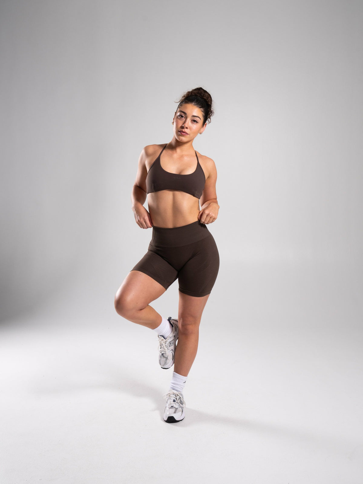 Revive High Rise Short - Walnut | Alphalete