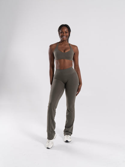 Pump Mid Rise Flared Pant Long - Khaki | Alphalete