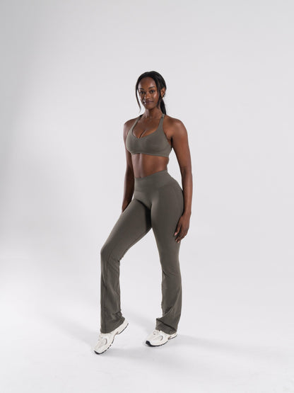 Pump Mid Rise Flared Pant Long - Khaki | Alphalete