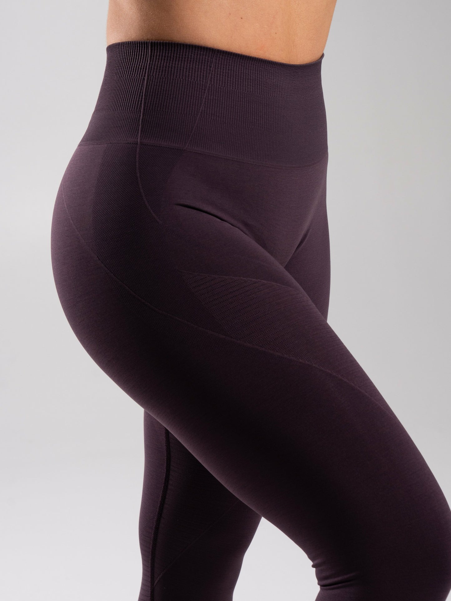 Revive High Rise Legging - Black Garnet | Alphalete
