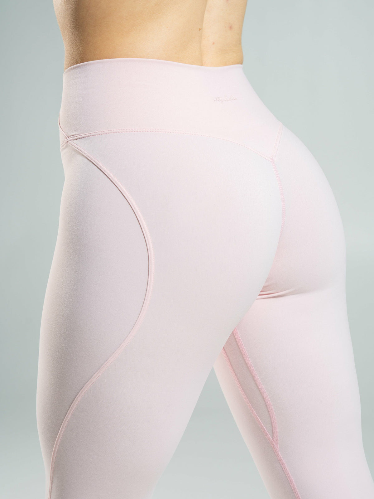Aura Ultra-High Rise Legging - Ballet Pink | Alphalete