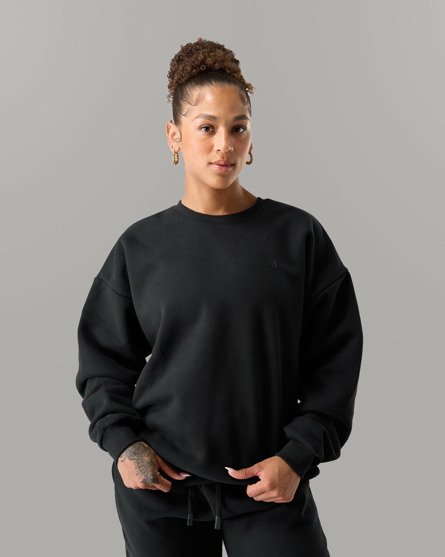 Staple Crewneck - Black - Workout Clothes | Alphalete