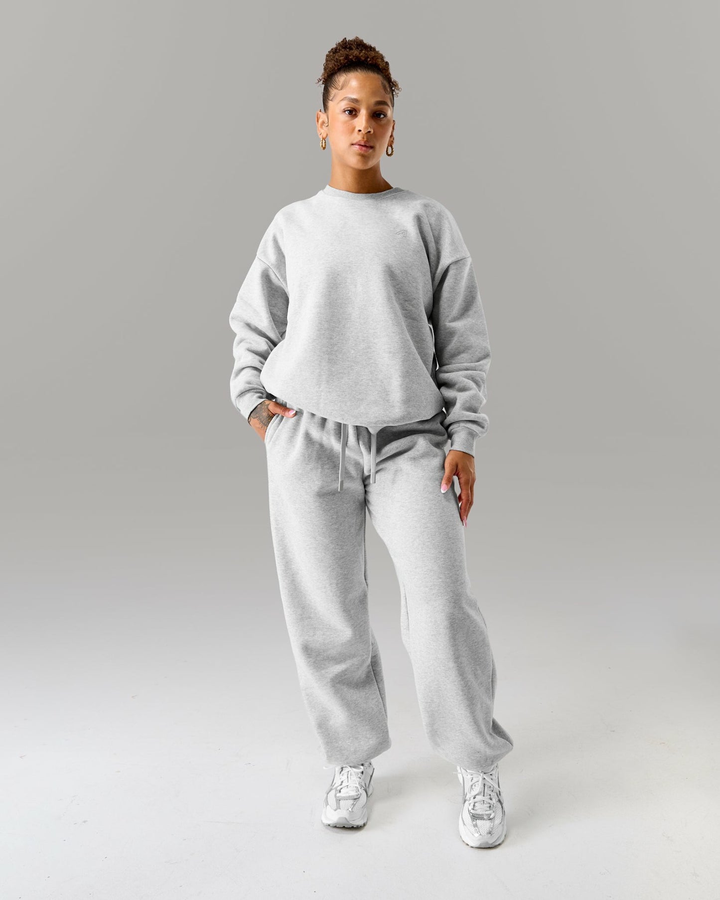 Staple Jogger - Heather Grey - Track Suits For Women | Alphalete
