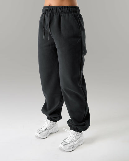 Staple Jogger - Black - Track Suits For Women | Alphalete