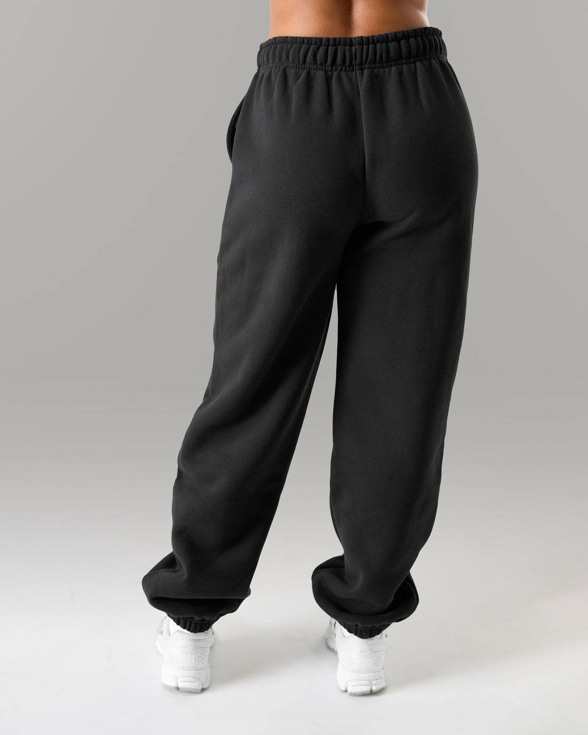 Staple Jogger - Black - Track Suits For Women | Alphalete