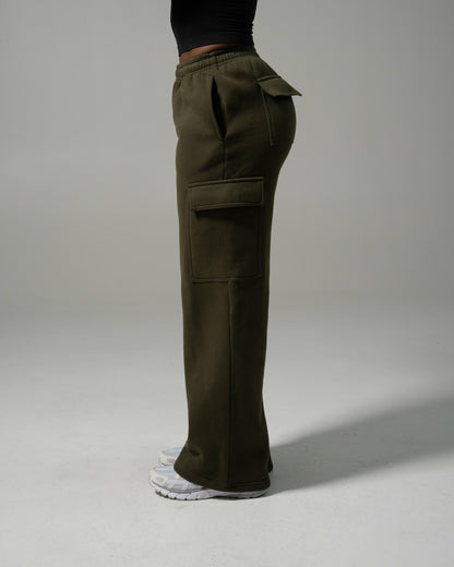 Staple Cargo Pant - Army Green - Workout Clothes For Women | Alphalete