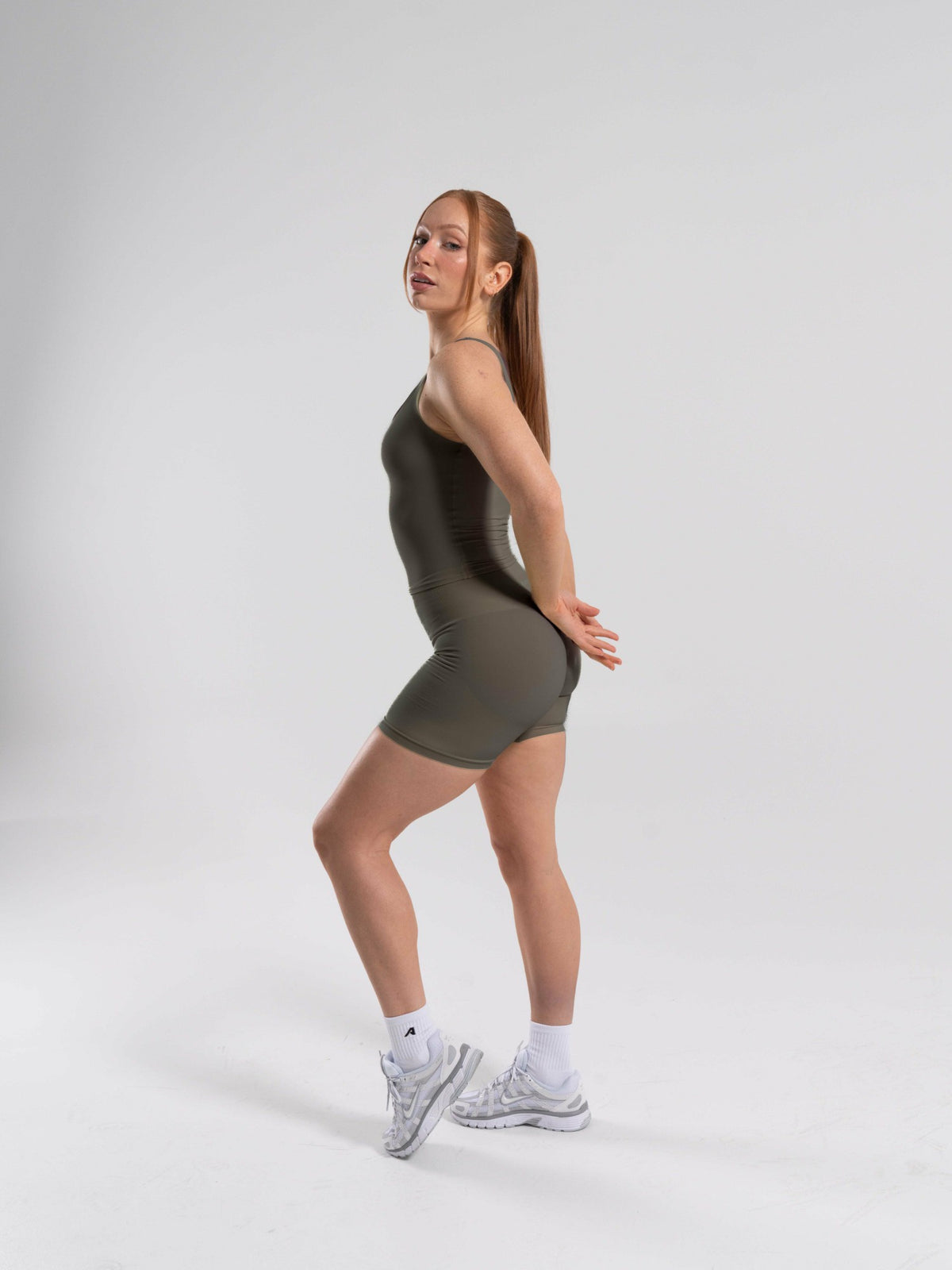 Softcurve Scoop Neck Tank - Khaki | Alphalete