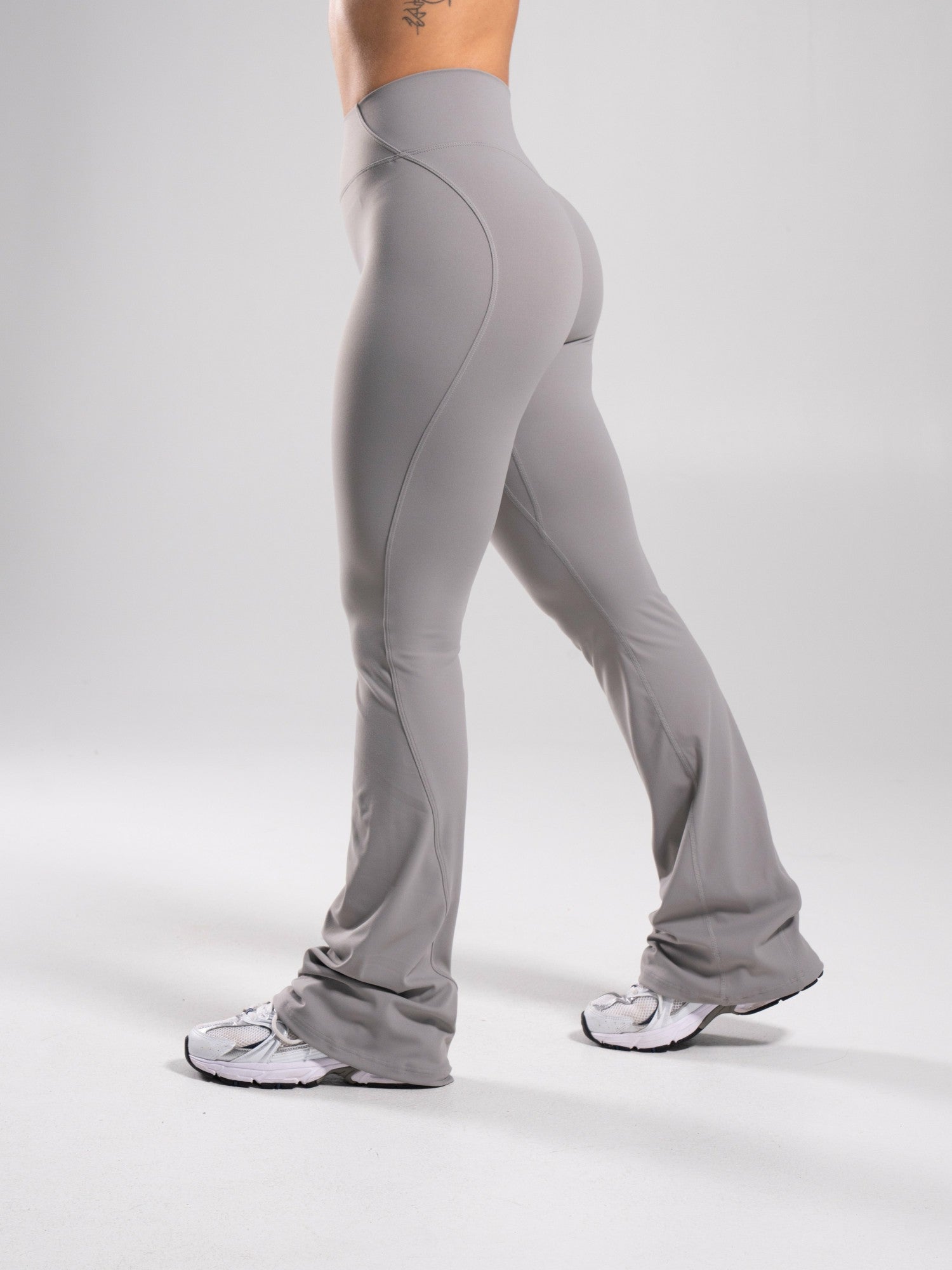 Aura Ultra-High Rise Flared Pant - Nickel | Alphalete