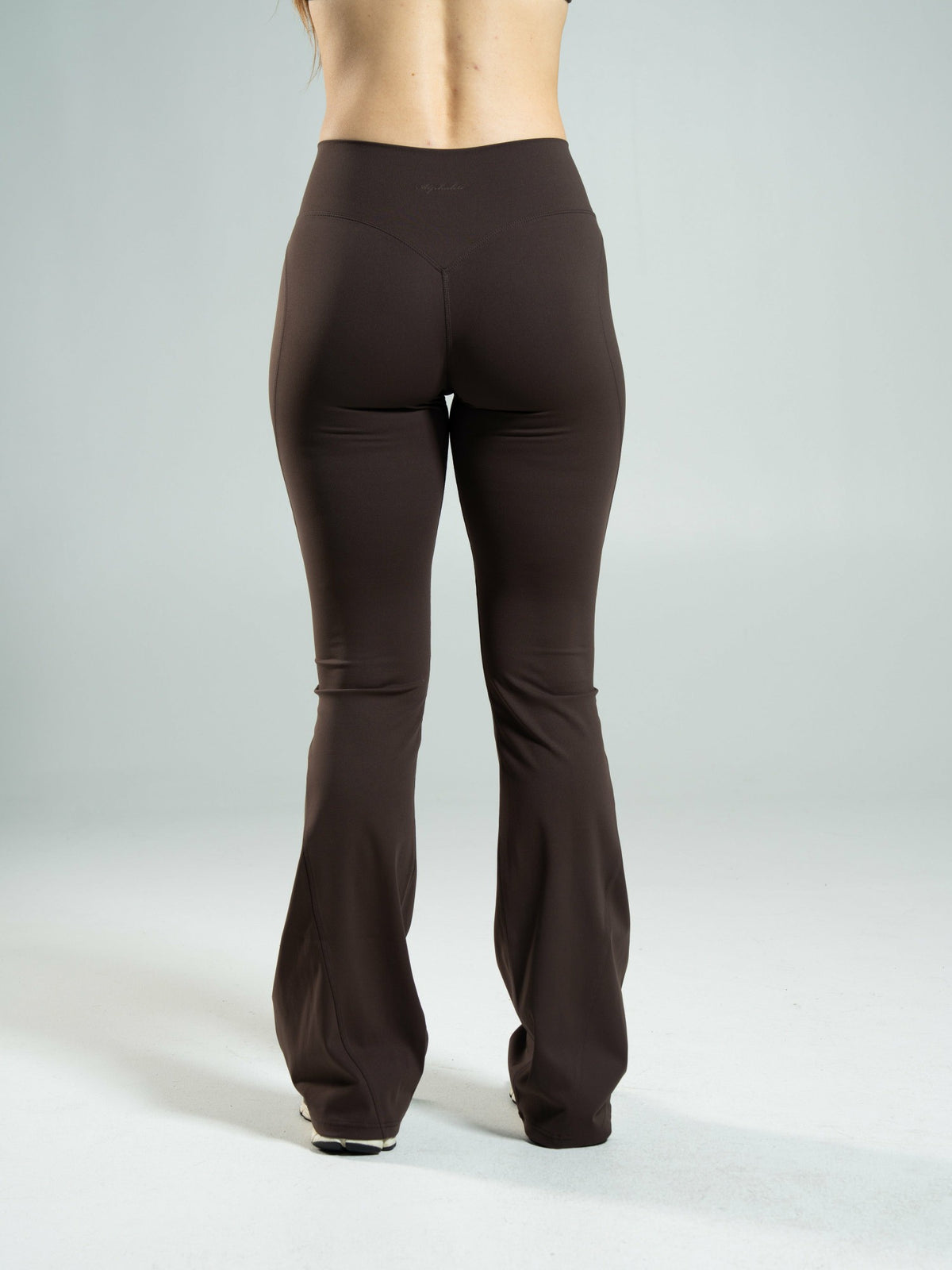 Aura Ultra-High Rise Flared Pant Long - Walnut | Alphalete