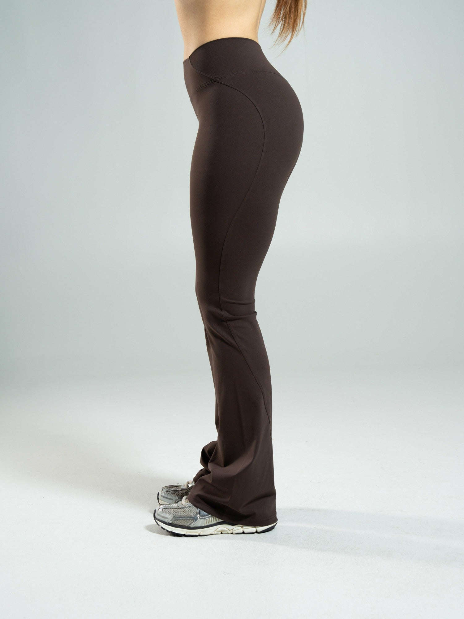 Aura Ultra-High Rise Flared Pant Long - Walnut | Alphalete