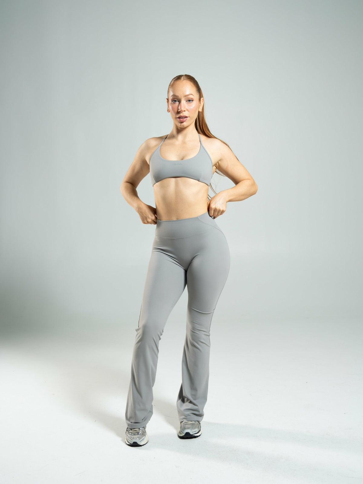 Aura Ultra-High Rise Flared Pant Long - Nickel | Alphalete