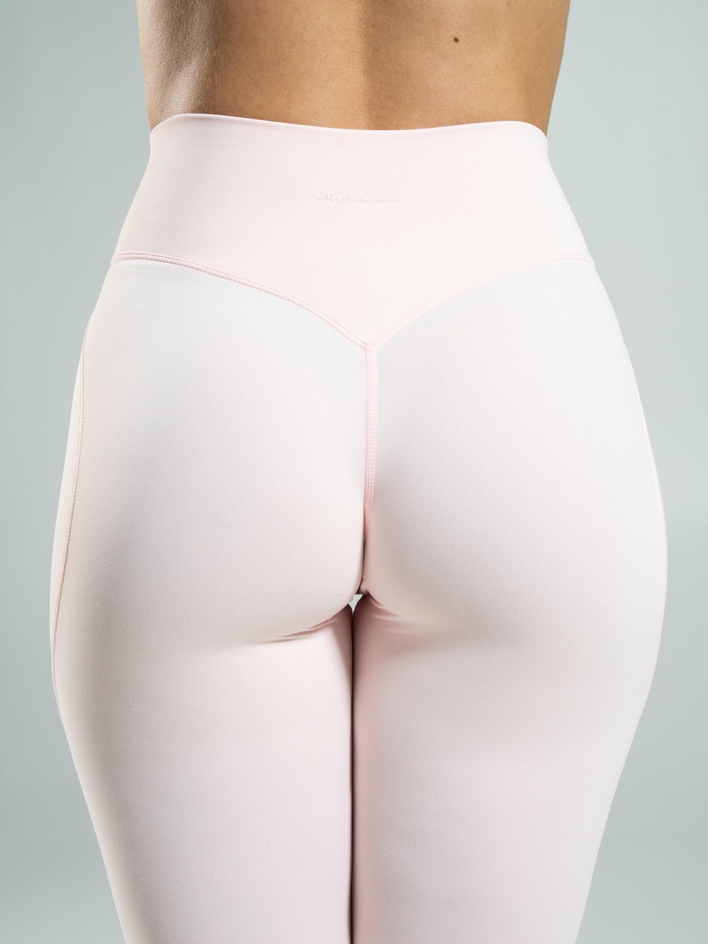 Aura Ultra-High Rise Capri - Ballet Pink | Alphalete