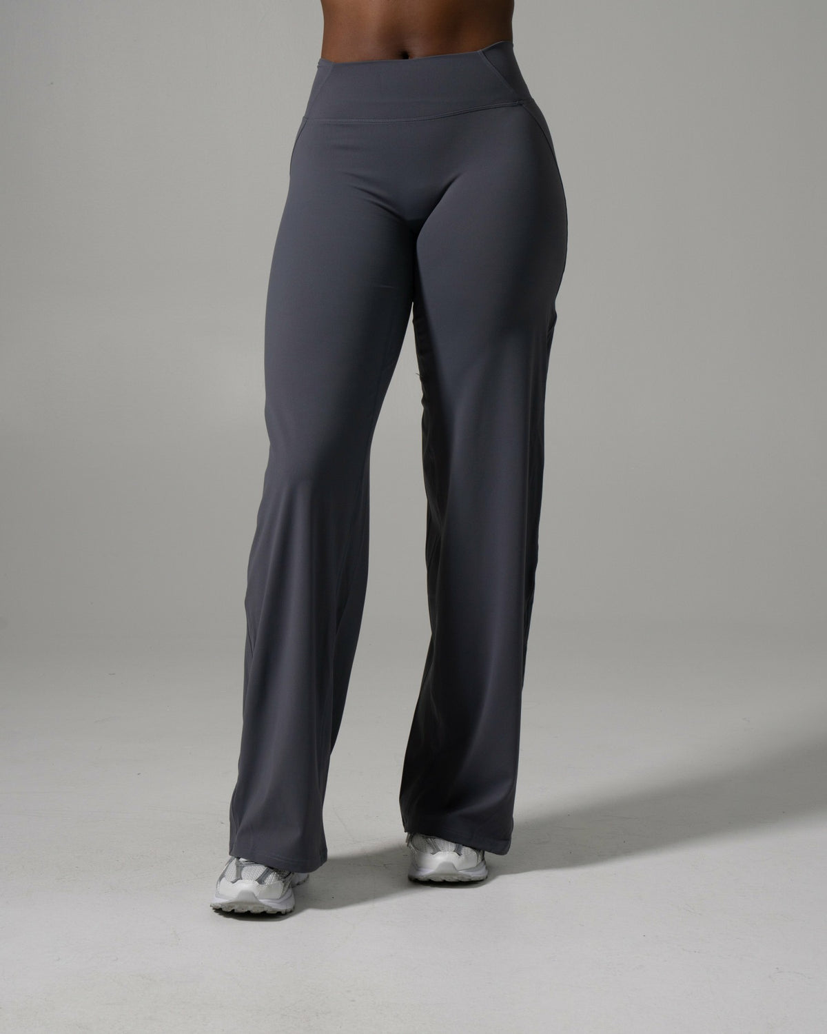 Aura Wide Leg Pant Long - Thunderstorm | Alphalete
