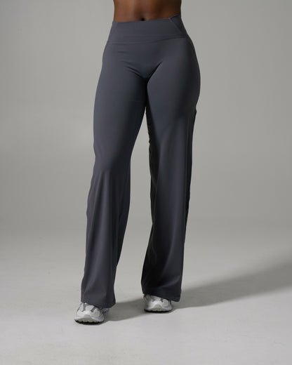 Aura Wide Leg Pant Long - Thunderstorm | Alphalete