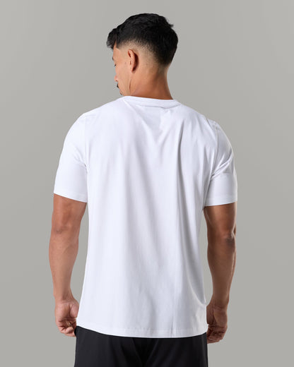 Momentum Tee - White - Mens Workout Tee | Alphalete
