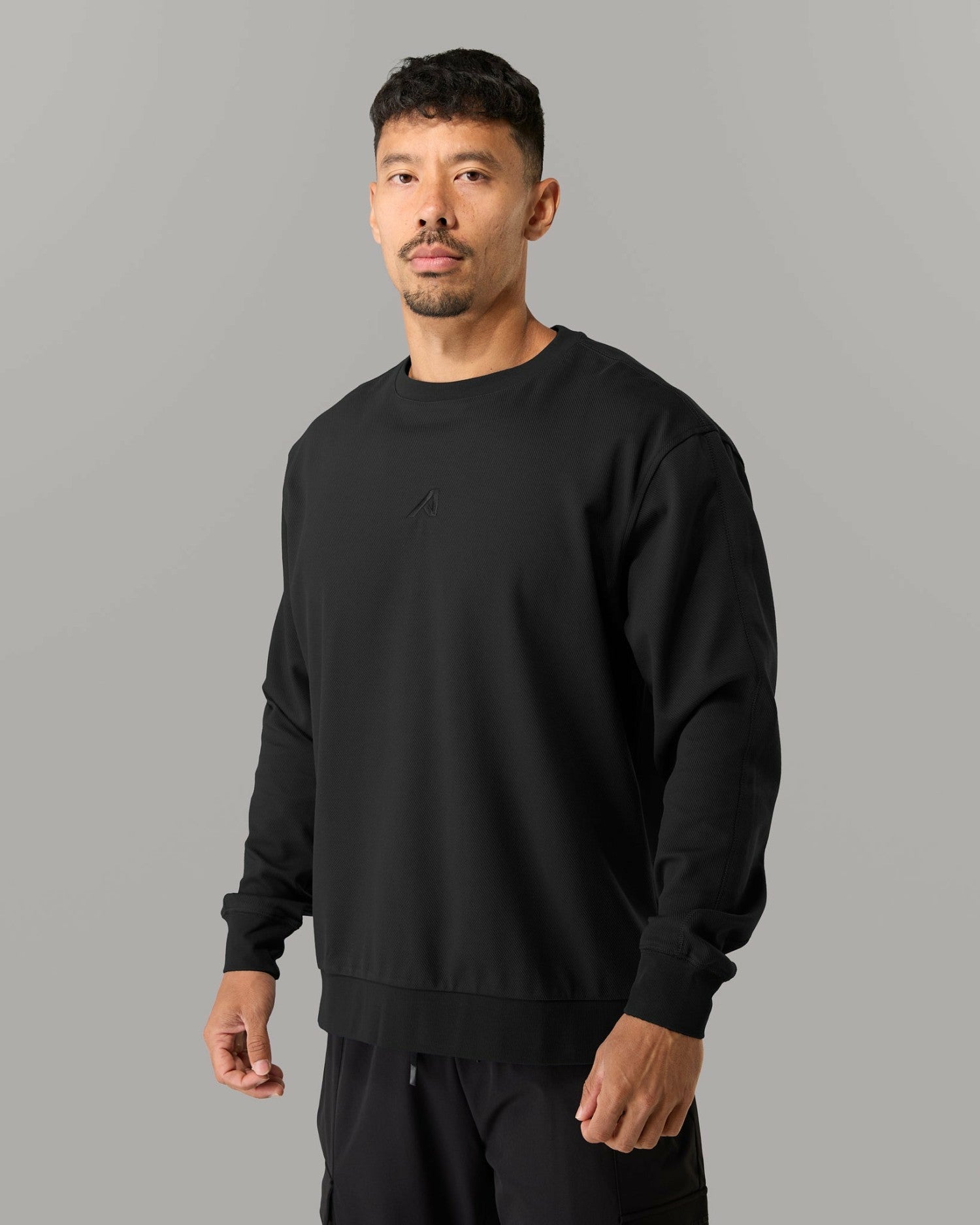 Reverse Terry Crew - Black - Workout Clothes | Alphalete