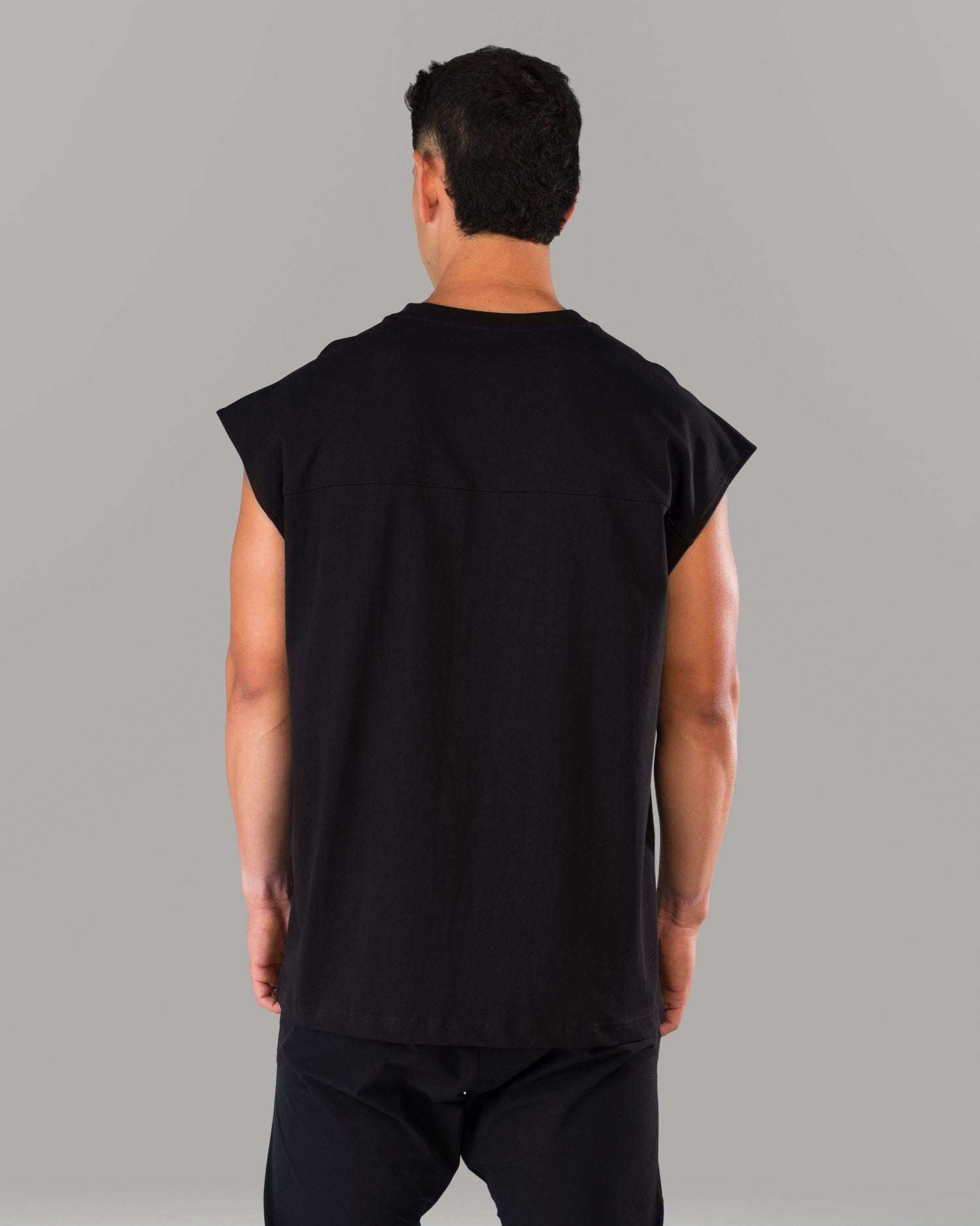 Union Mineral Cutoff - Black - Mens Workout Tee | Alphalete