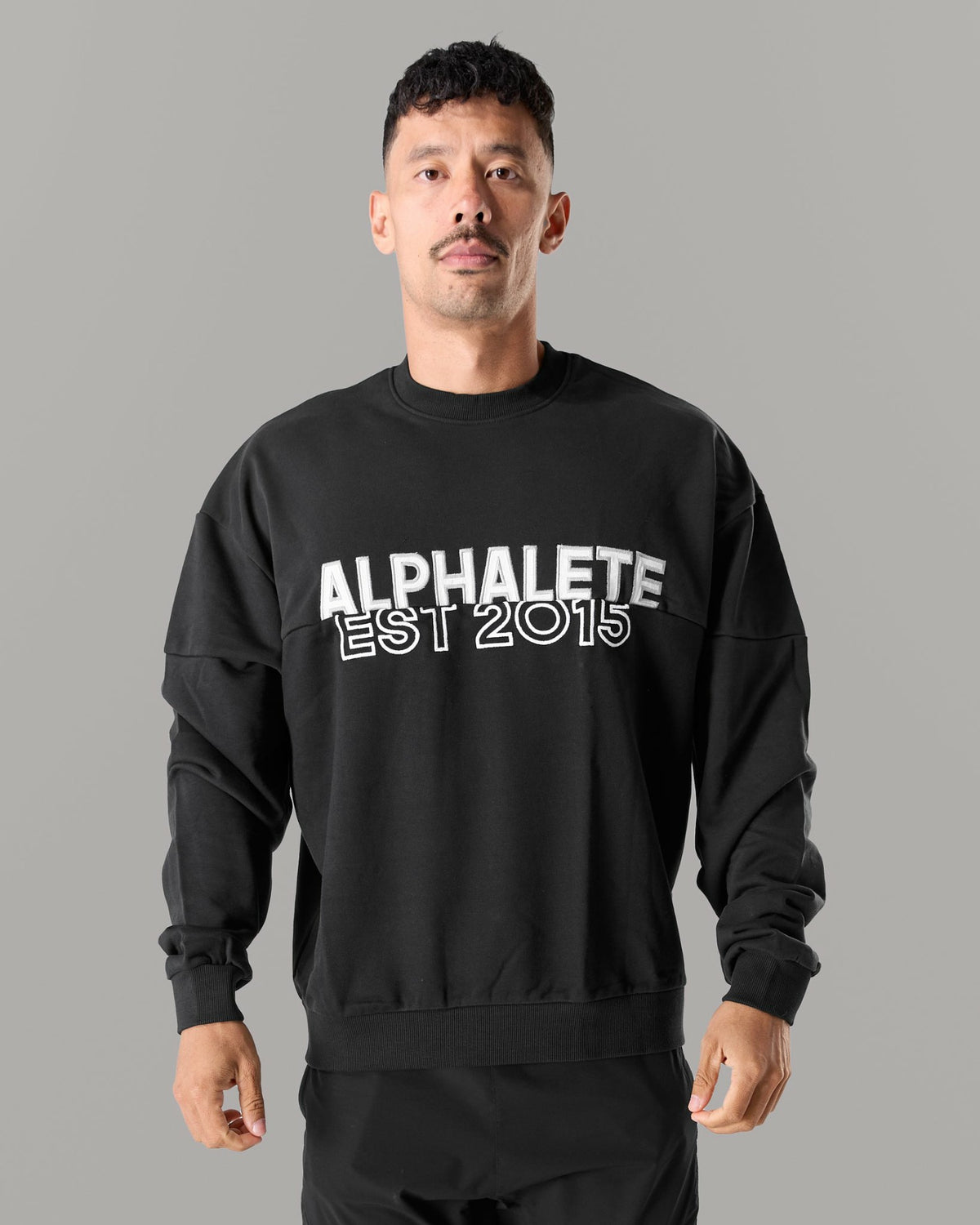Establishment Split Crewneck - Black - Workout Clothes | Alphalete