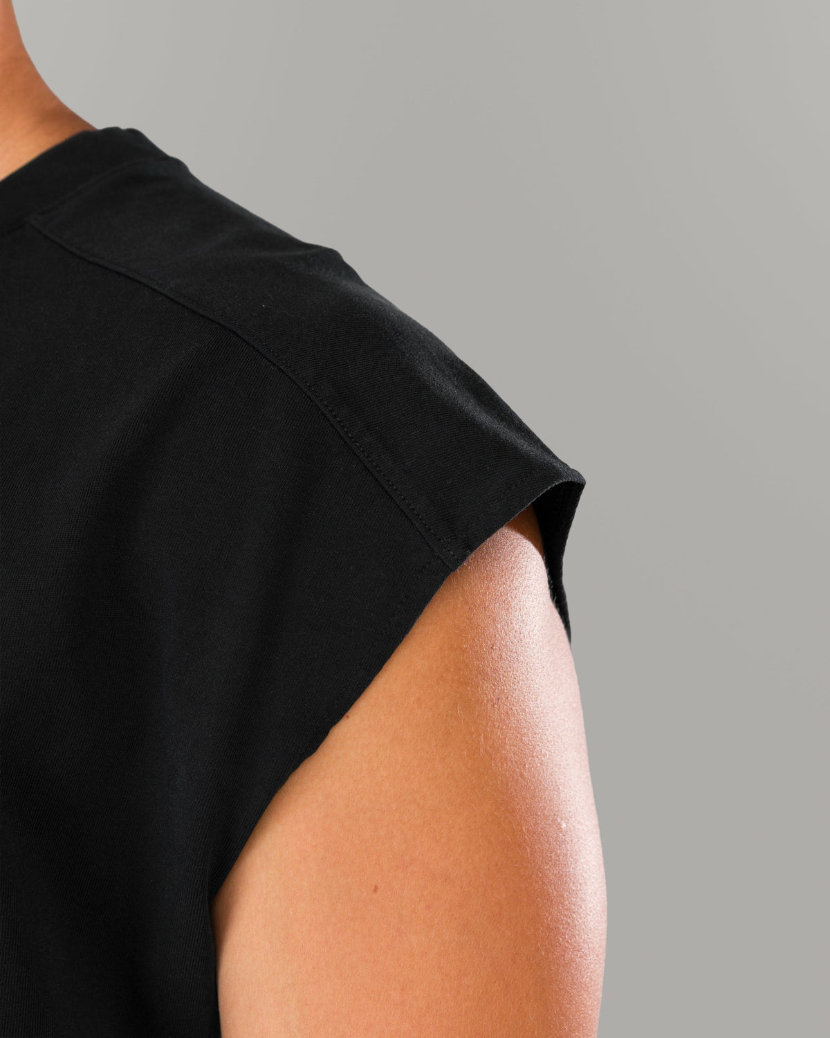 Union Mineral Cutoff - Washed Black - Mens Workout Tee | Alphalete