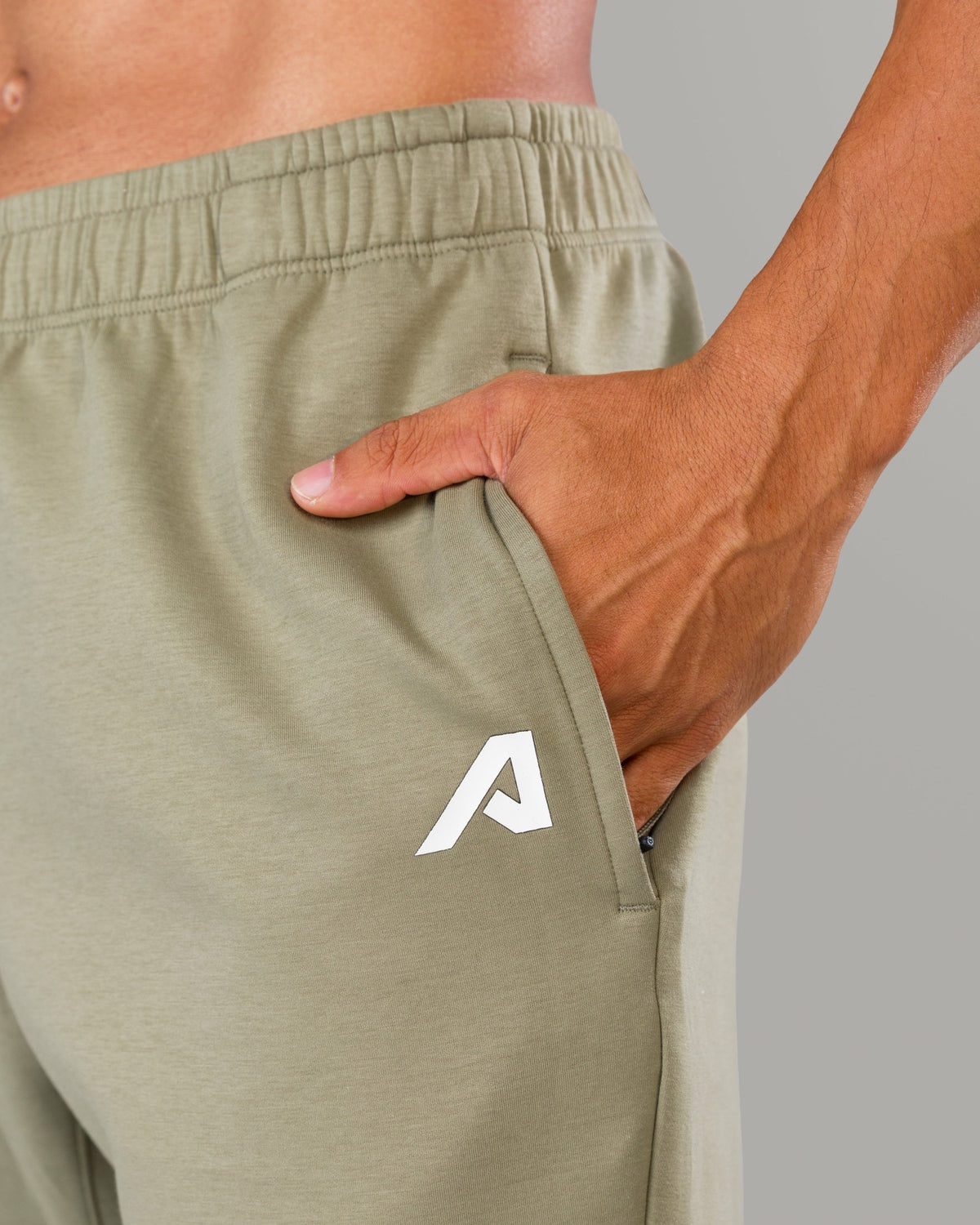 Vantage Jogger - Tactical Olive - Mens Track Pants | Alphalete