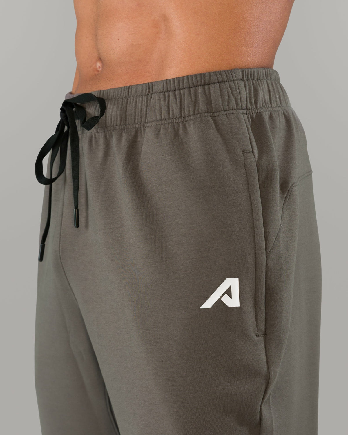 Vantage Jogger - Iron Charcoal - Mens Track Pants | Alphalete