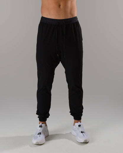 Apex Jogger - Black - Mens Track Pants | Alphalete