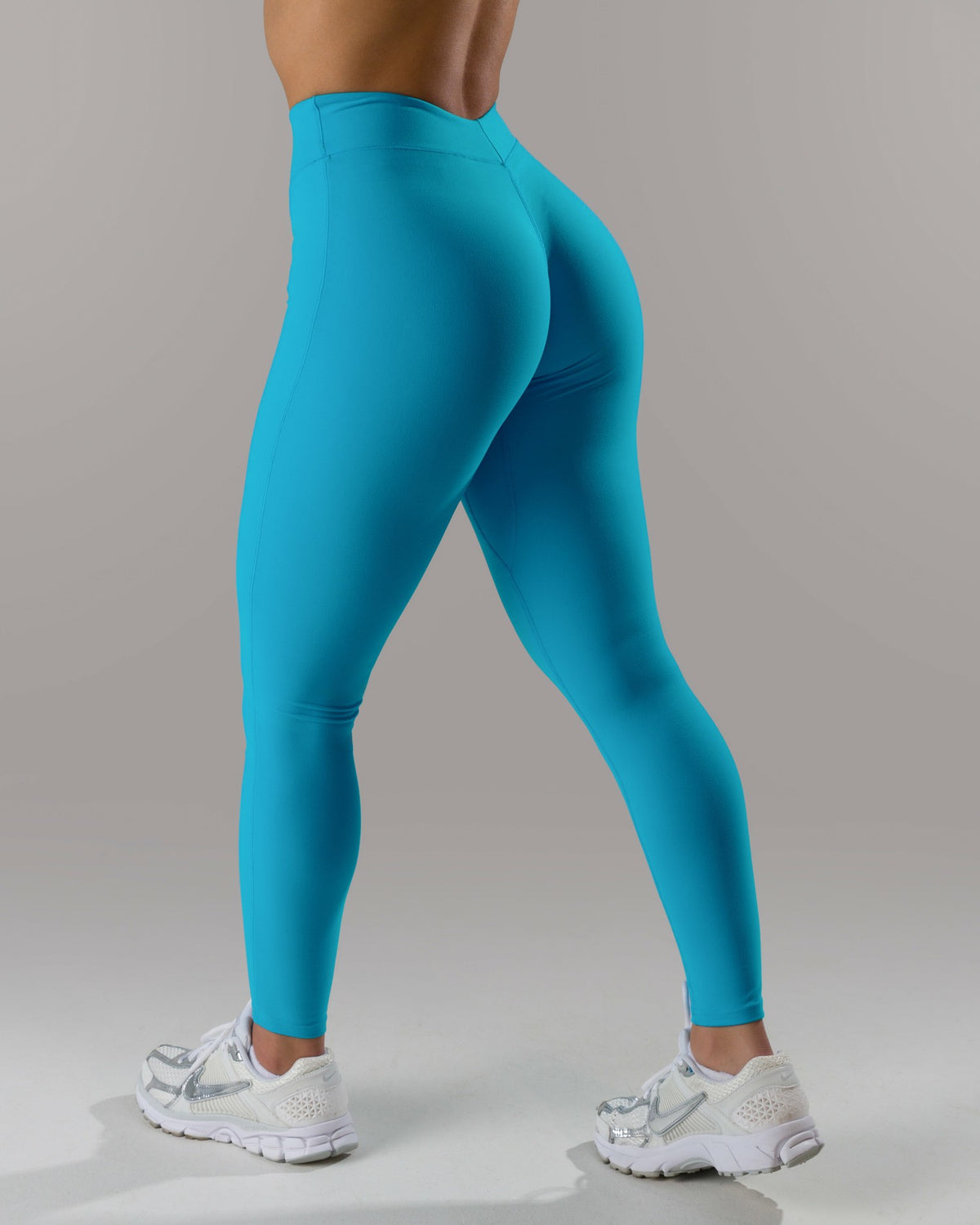 Dip Back Mid Rise Legging - Cerulean | Alphalete
