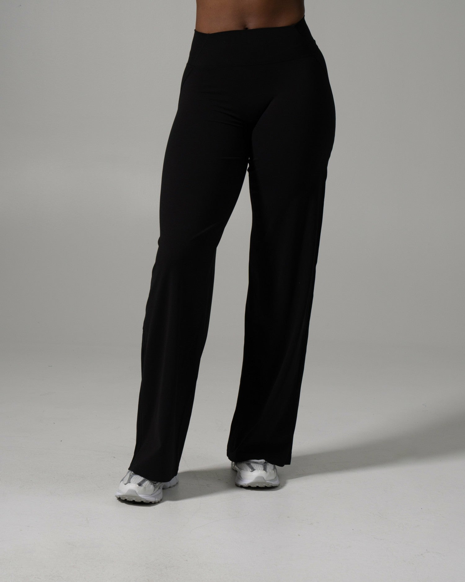 Aura Wide Leg Pant Long - Black | Alphalete
