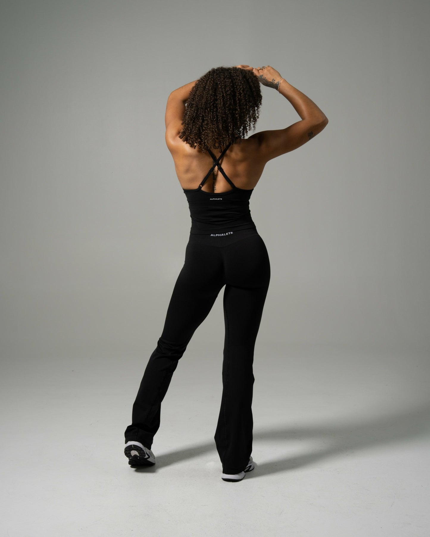 Pump Mid Rise Flared Pant - Black | Alphalete