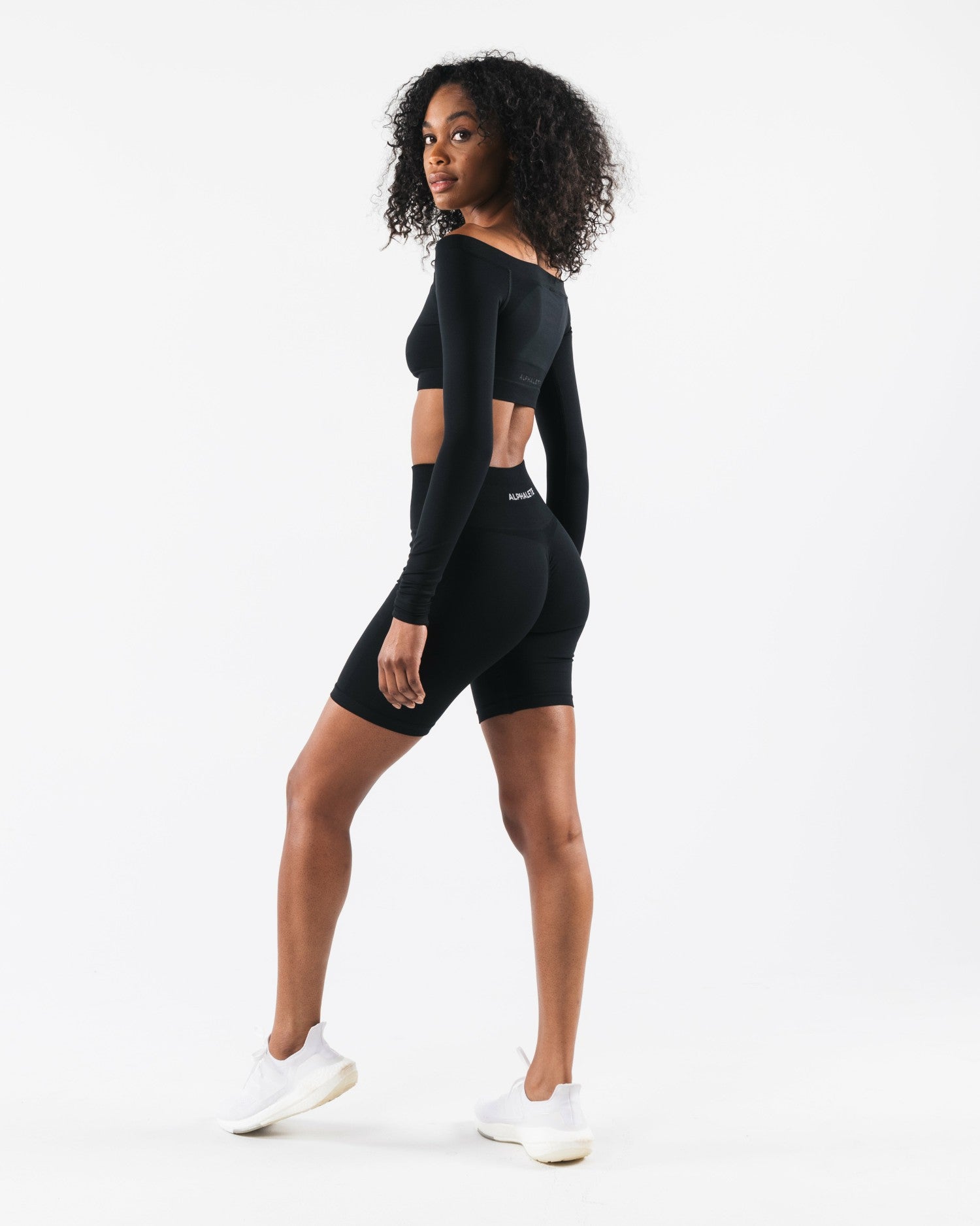 Amplify Halley LS - Black - Workout Clothes | Alphalete
