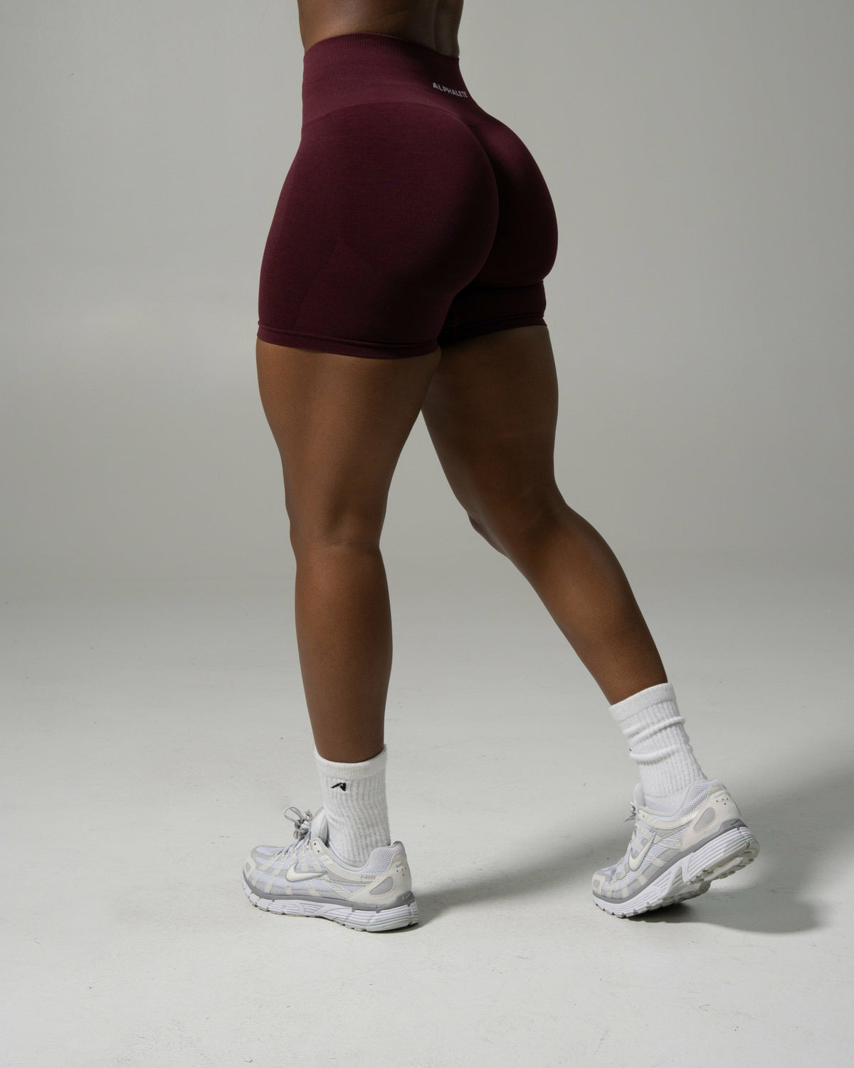 Pump Mid Rise Short - Merlot - Workout Clothes For Women | Alphalete
