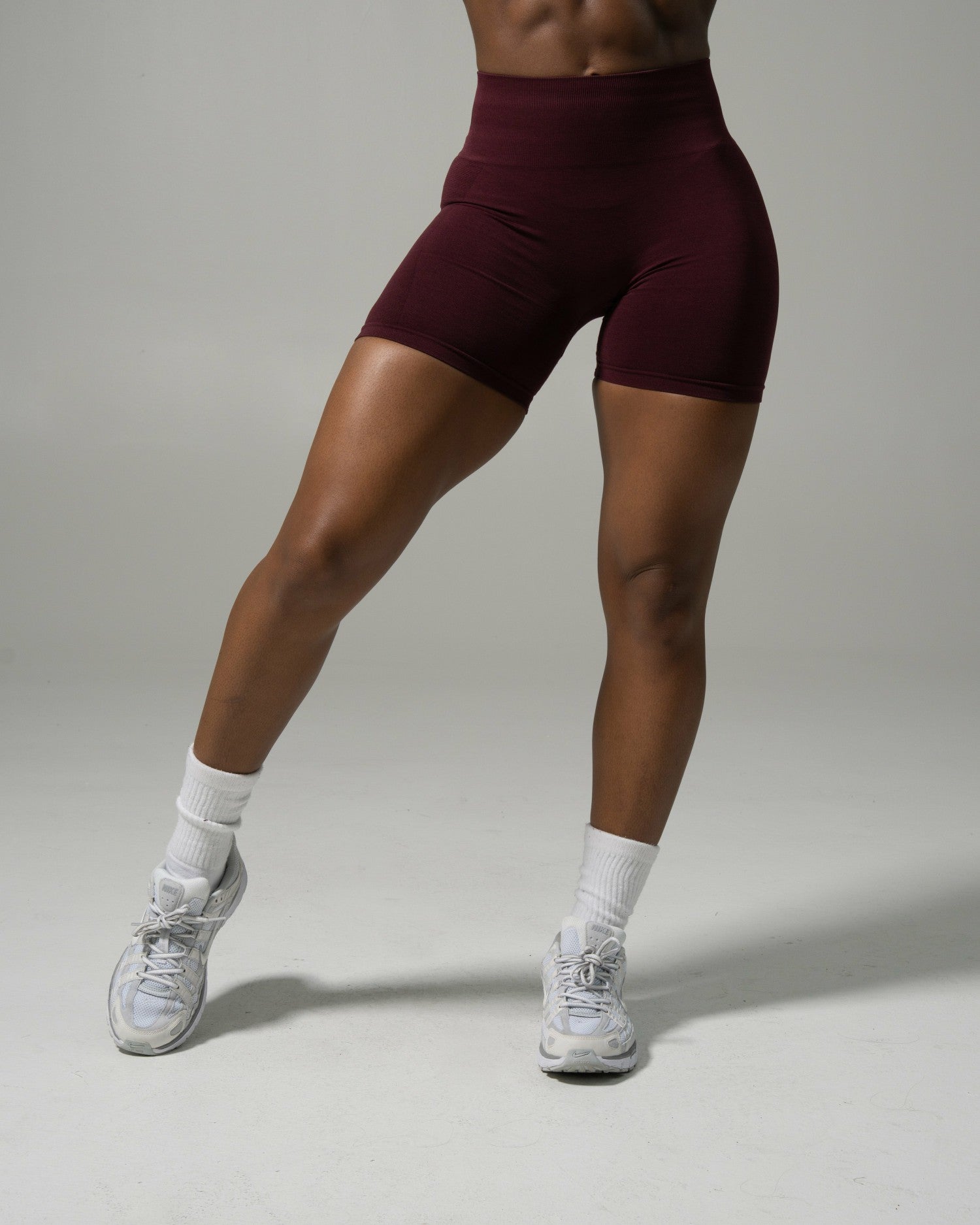 Pump Mid Rise Short - Merlot - Workout Clothes For Women | Alphalete