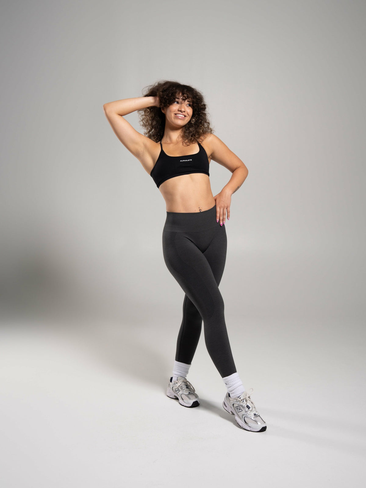 Pump Mid Rise Legging - Dark Heather Grey | Alphalete