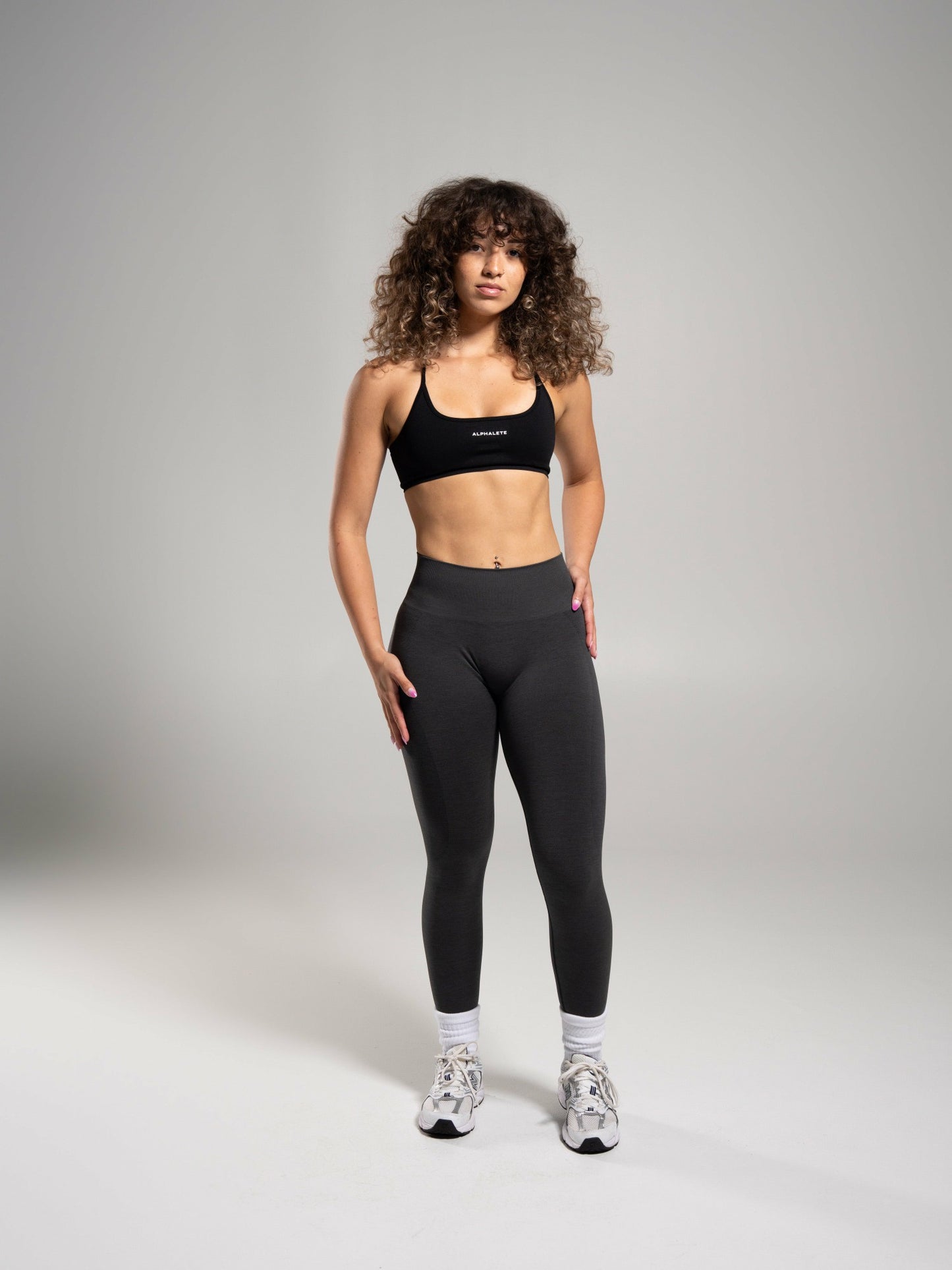 Pump Mid Rise Legging - Dark Heather Grey | Alphalete