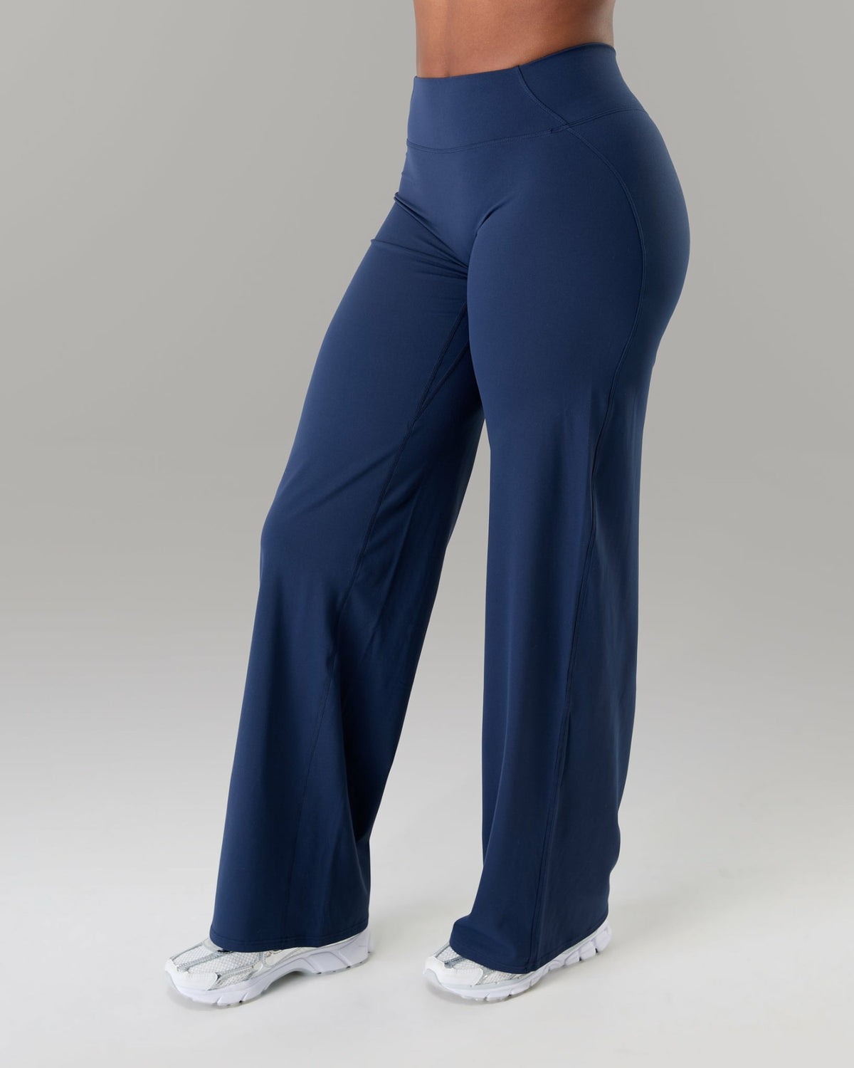 Aura Wide Leg Pant Long - Anchor | Alphalete