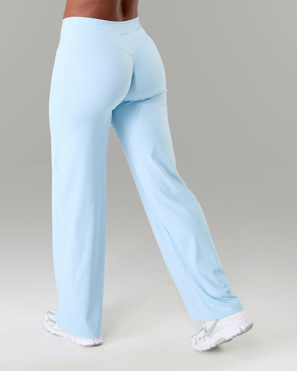 Aura Wide Leg Pant Long - Powder Blue | Alphalete
