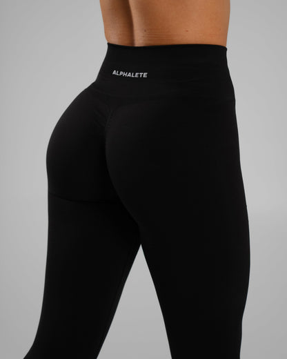 Amplify Ultra-High Rise Legging - Black | Alphalete