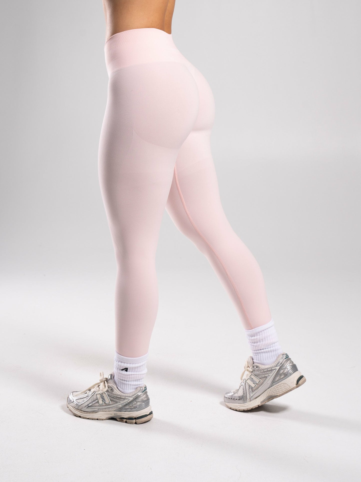 Pump Mid Rise Legging - Ballet Pink | Alphalete