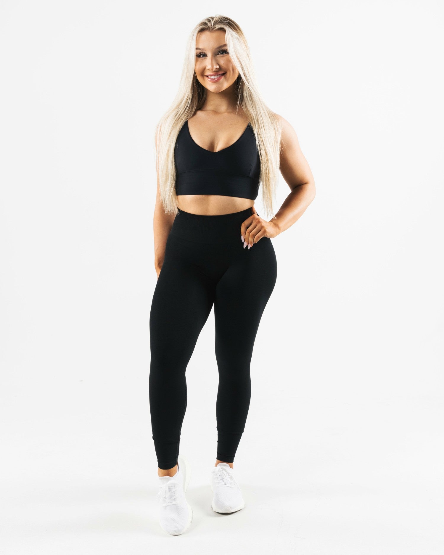 Celeste Bra A/B Cup - Black - Best Sports Bra | Alphalete