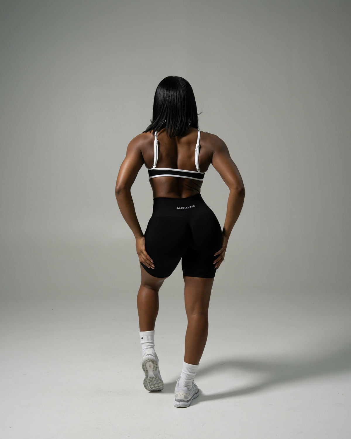 Pump Mid Rise Biker Short - Black | Alphalete