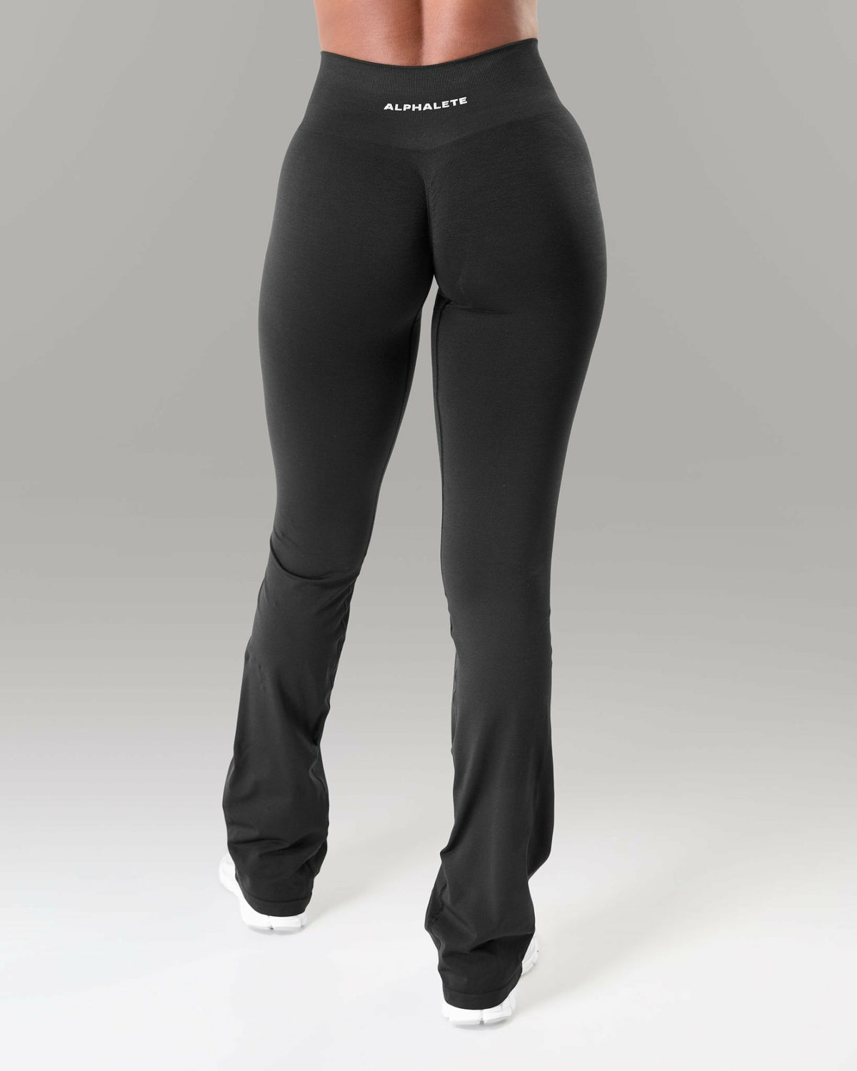 Amplify Ultra-High Rise Flared Pant Long - Black | Alphalete