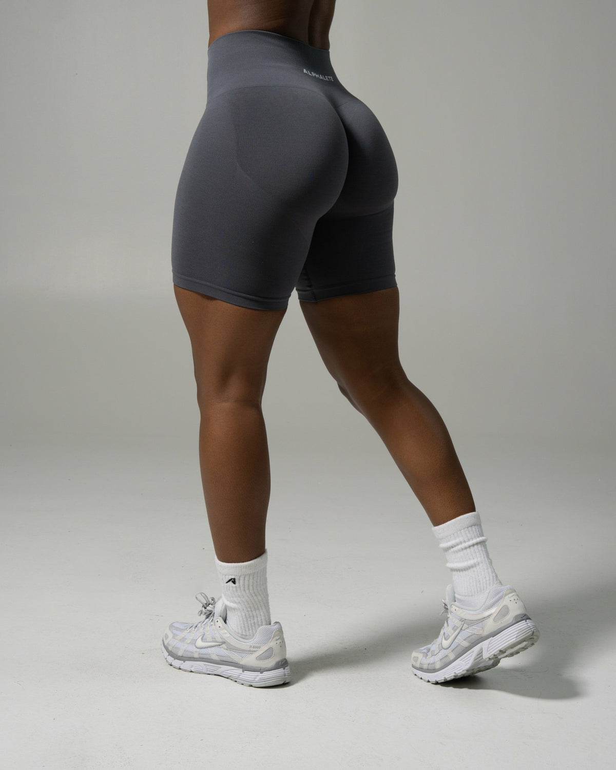 Pump Mid Rise Biker Short - Thunderstorm | Alphalete