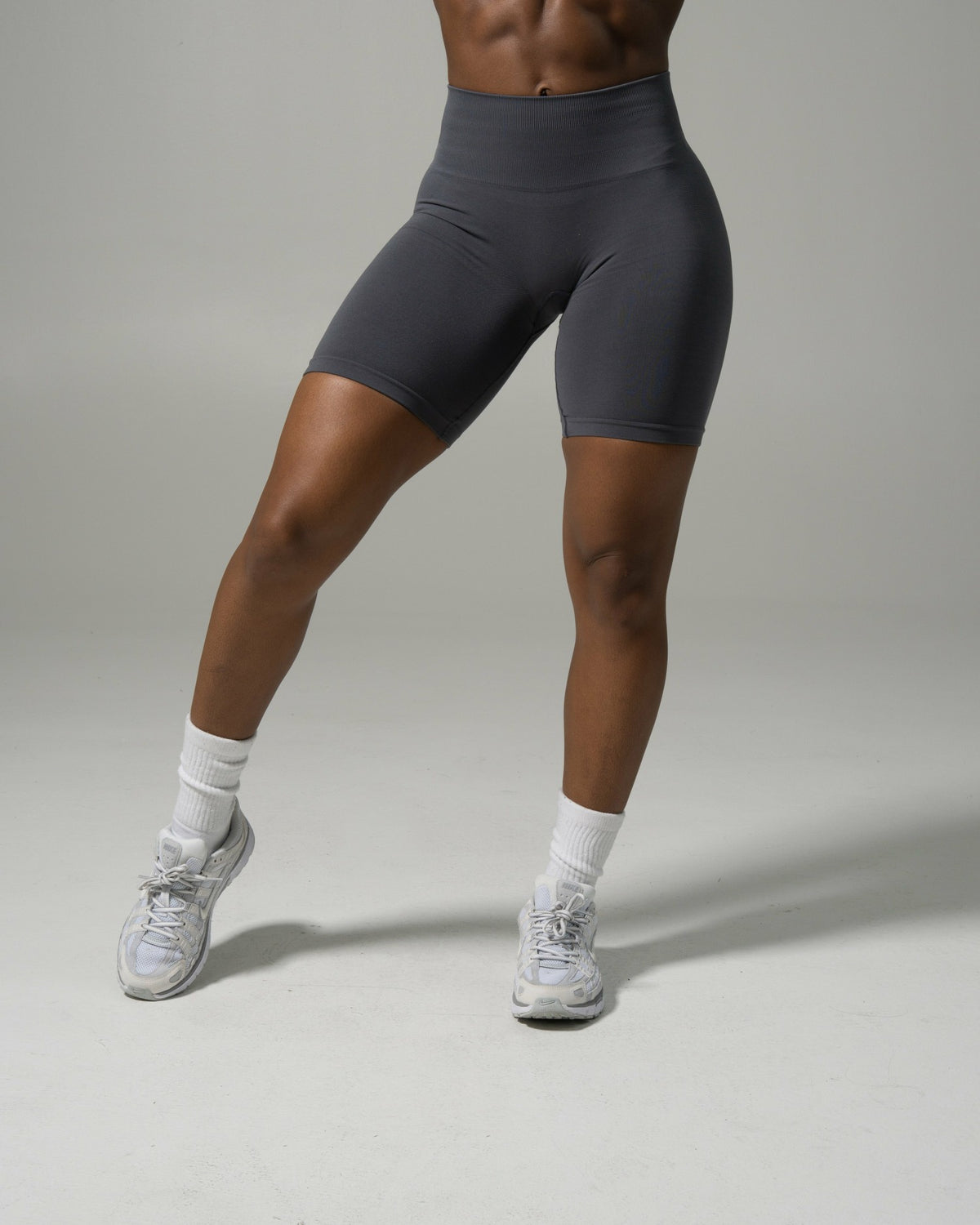 Pump Mid Rise Biker Short - Thunderstorm | Alphalete