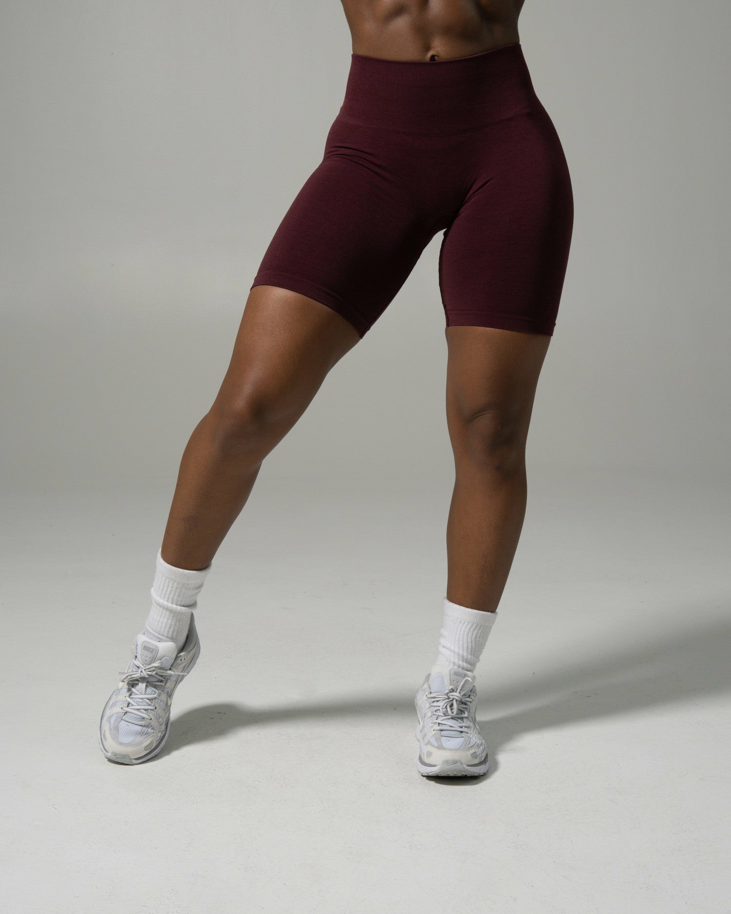 Pump Mid Rise Biker Short - Merlot | Alphalete