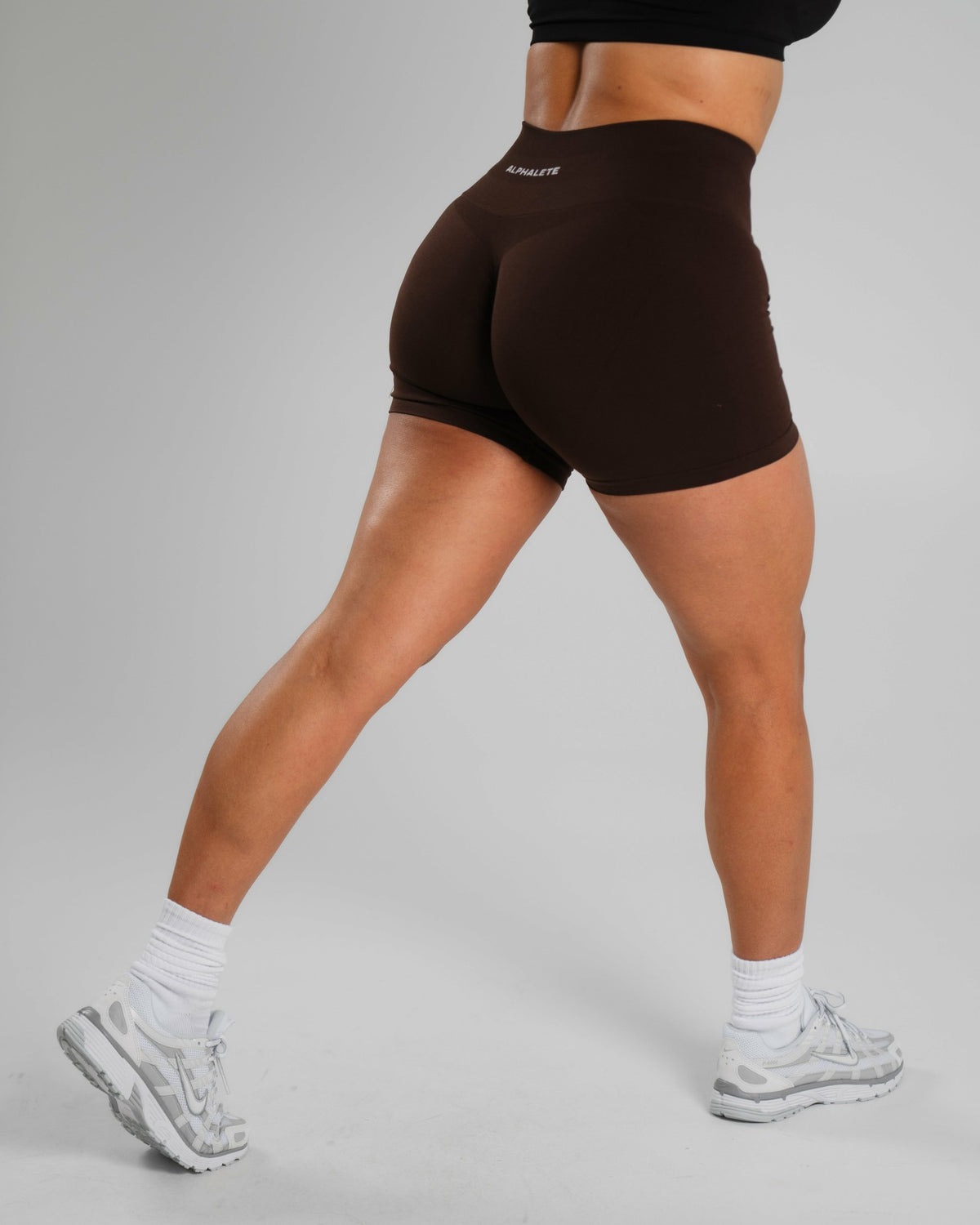 Amplify Mid Rise Short - Espresso | Alphalete